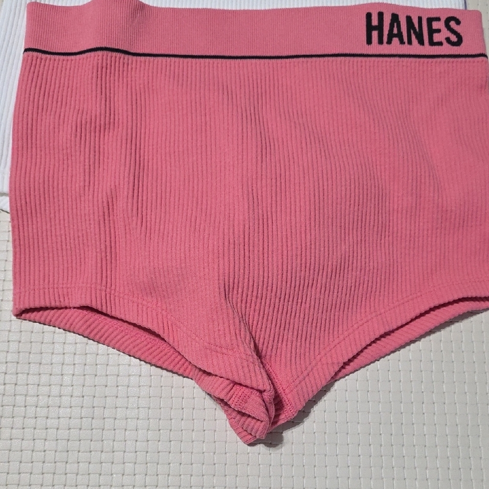 3‎ NWT Hanes Women's Ribbed Boxer Briefs in Pink, White, and Purple Small - Picture 2 of 7